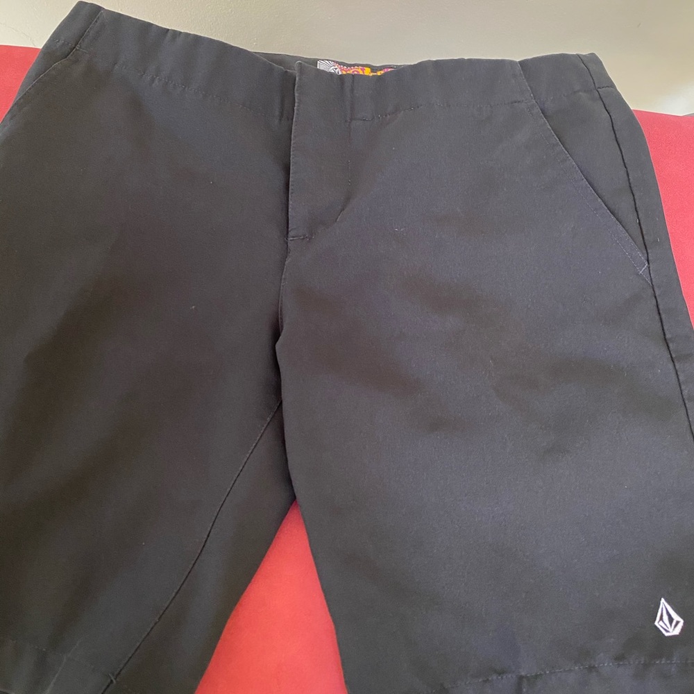 Volcom pants! Knee leg pants